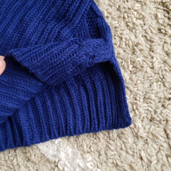 HIPPIE ROSE Cold Shoulder cable Knit Sweater - Picture 8 of 8